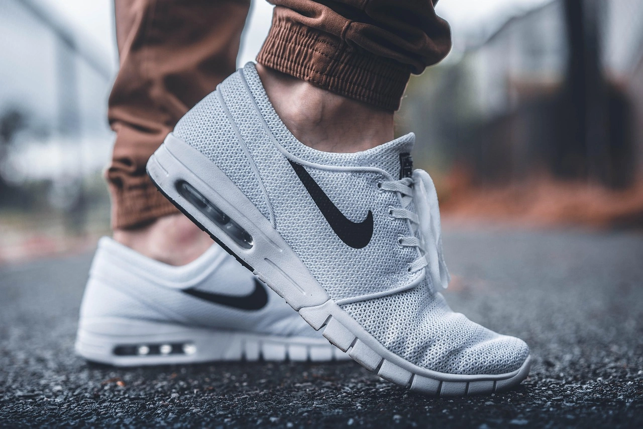 The Evolution of the White Sneaker: From Athletic Performance to Urban Essential